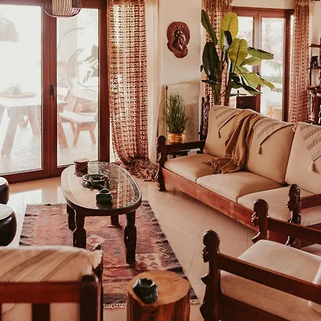 Villa Maya Pool & Mountain View