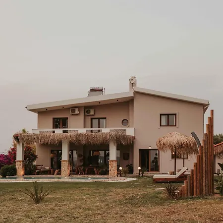 Maya Pool & Mountain View Вилла *