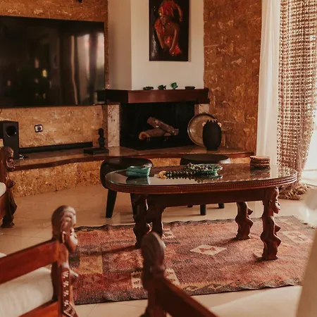 Villa Maya Pool & Mountain View