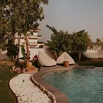 Вилла Maya Pool & Mountain View Коскину